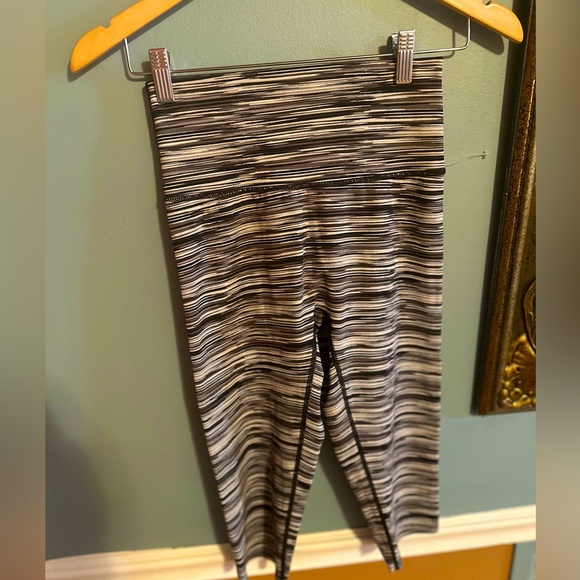 aerie Pants - aerie CHILL. PLAY. MOVE Cropped Leggings